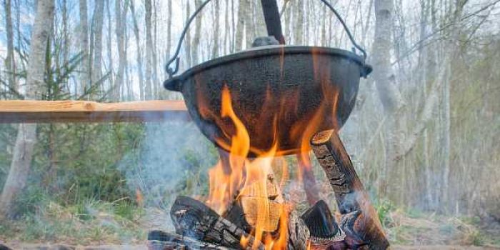 <span id='nap-am-son-ha-hoa-la-gi'></span>Nạp âm Sơn Hạ Hoả là gì?