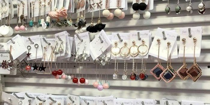 Kinh doanh trang sức là nghề mà người mệnh Hỏa có thể chọn để phát triển