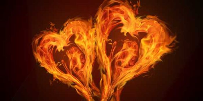 Người mệnh Lư Trung Hỏa thường yêu cuồng nhiệt và thích sự tự do