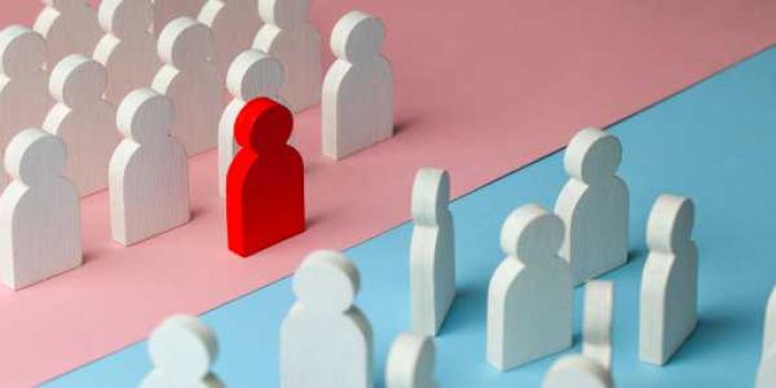 Lư Trung Hỏa khắc với mệnh gì?