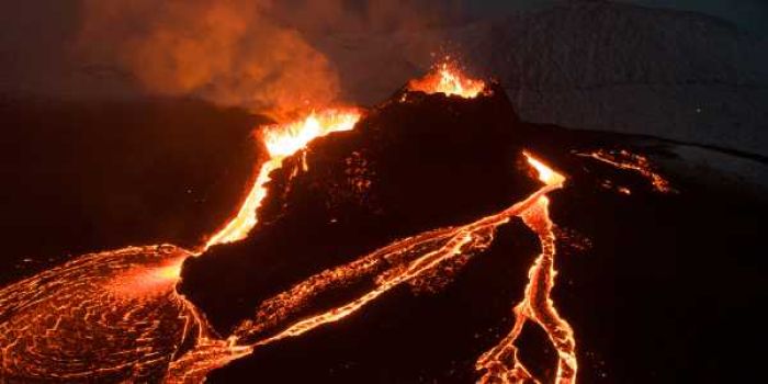 Người mệnh Sơn Đầu Hỏa sinh năm nào?